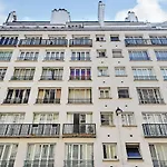 Cmg Universite - Pont De L\'Alma